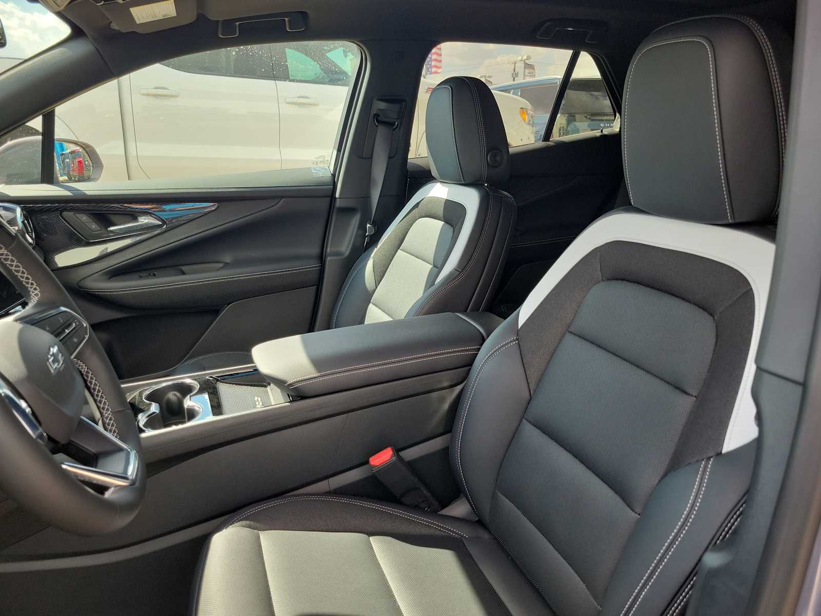 Thumbnail: 2026 Chevrolet Blazer EV - 11