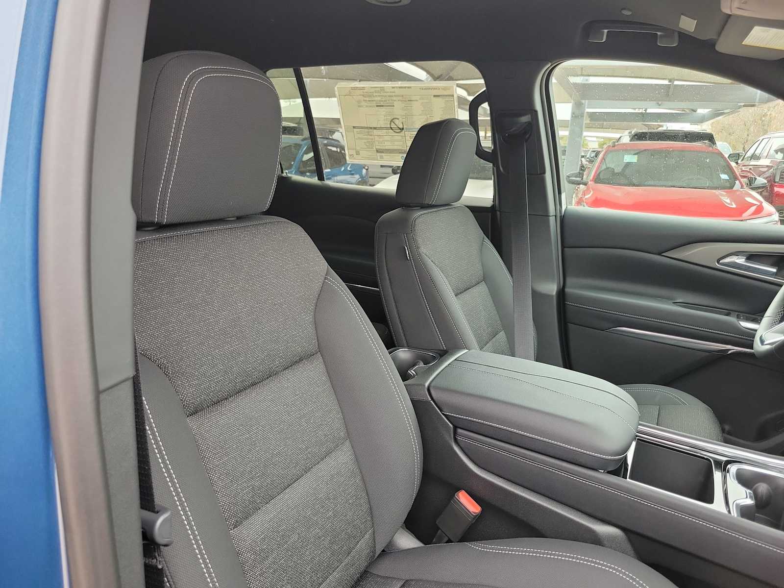 Thumbnail: 2026 Chevrolet Traverse - 10