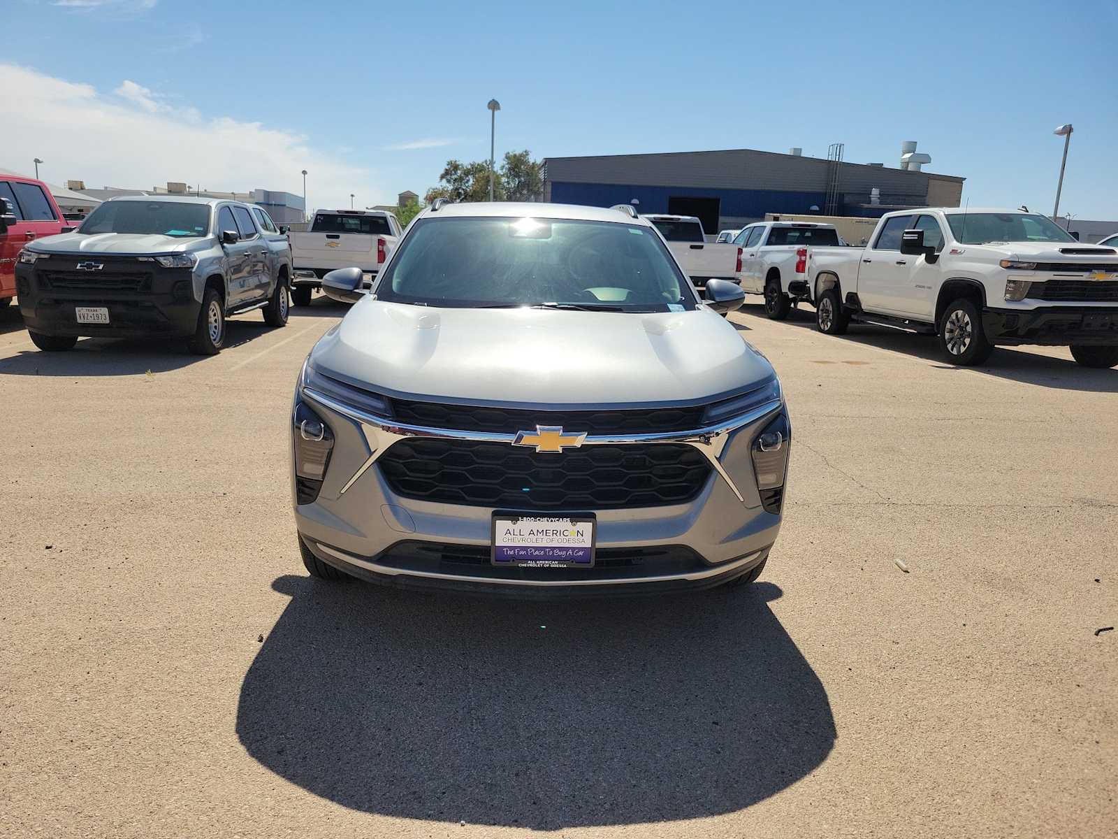 Thumbnail: 2025 Chevrolet Trax - 3