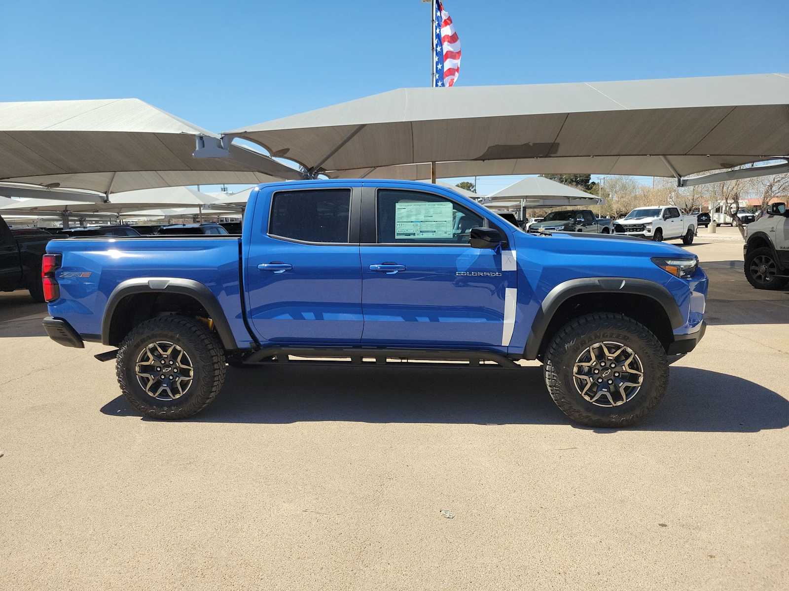 Thumbnail: 2026 Chevrolet Colorado - 9