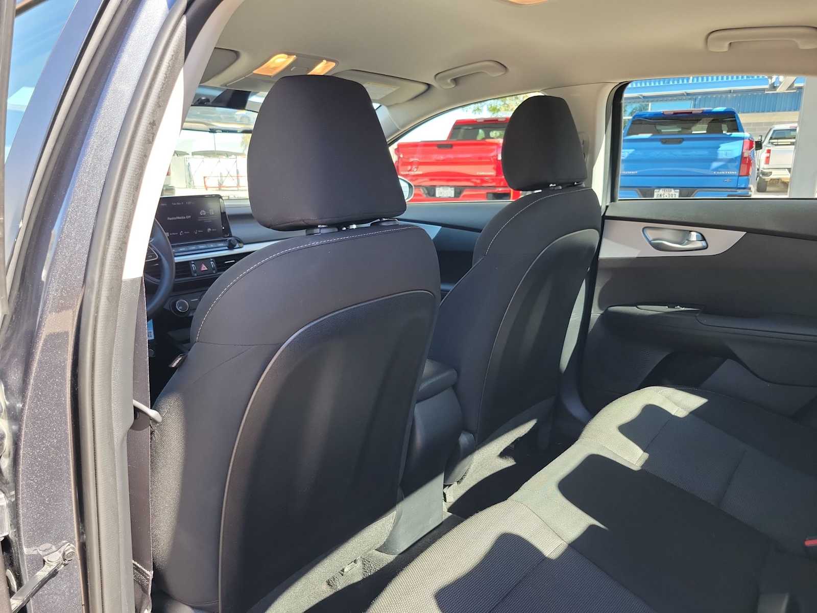 Thumbnail: 2023 Kia Forte - 12