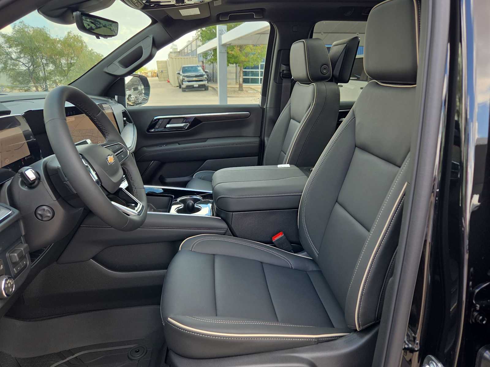 Thumbnail: 2026 Chevrolet Tahoe - 13