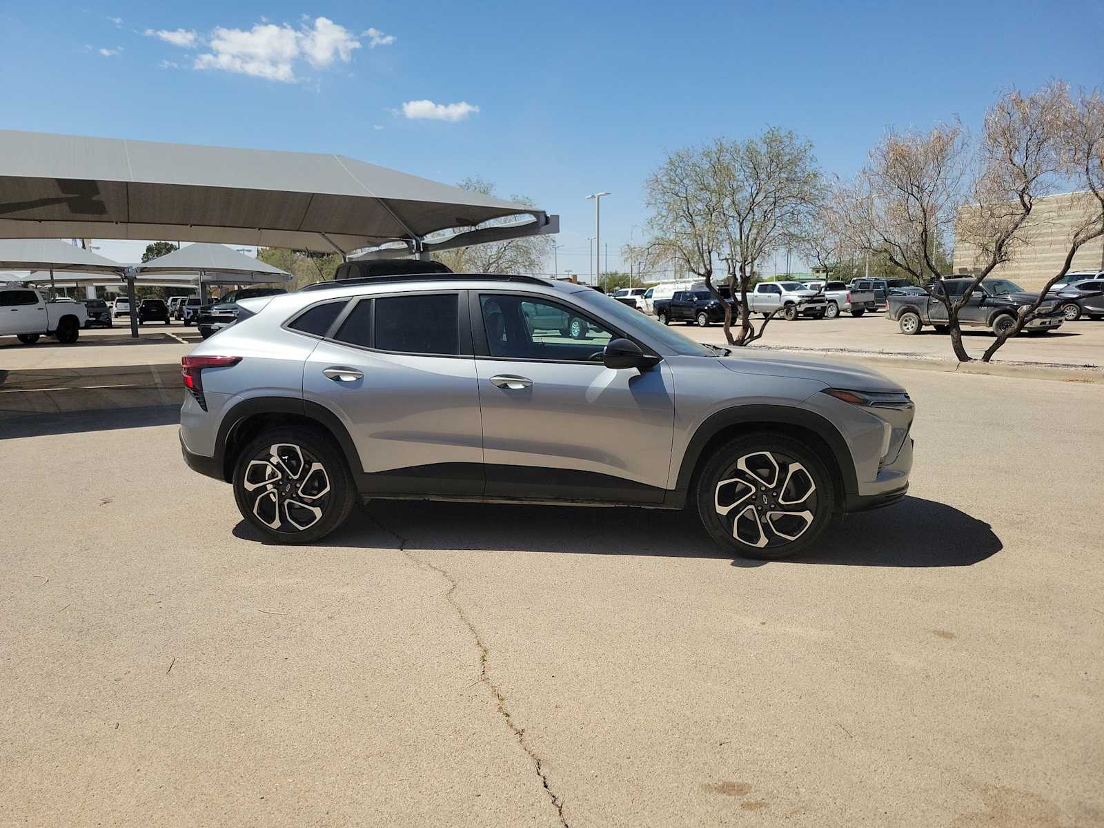 Thumbnail: 2026 Chevrolet Trax - 9