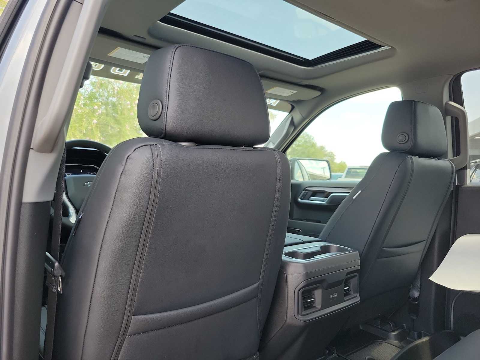 Thumbnail: 2025 Chevrolet Silverado 1500 - 12