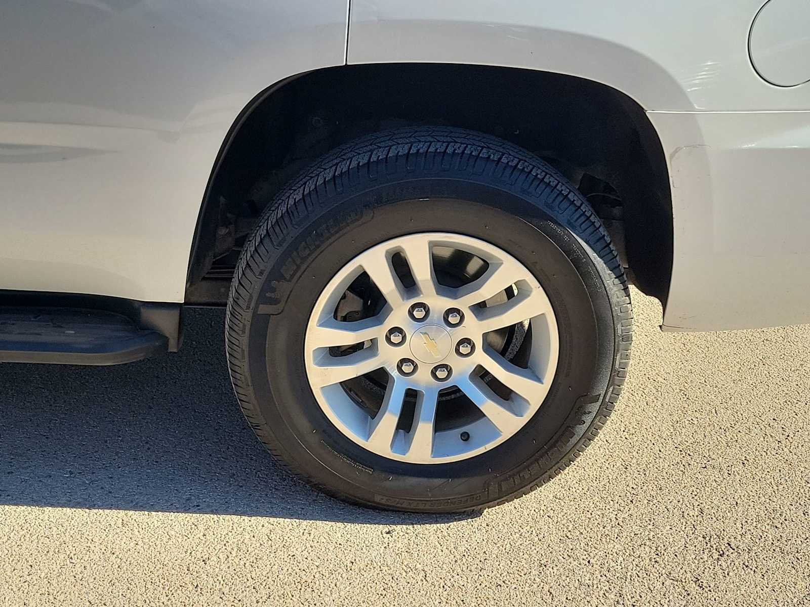 Thumbnail: 2020 Chevrolet Tahoe - 8