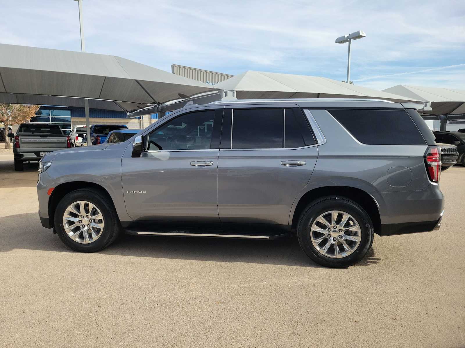 Thumbnail: 2022 Chevrolet Tahoe - 3