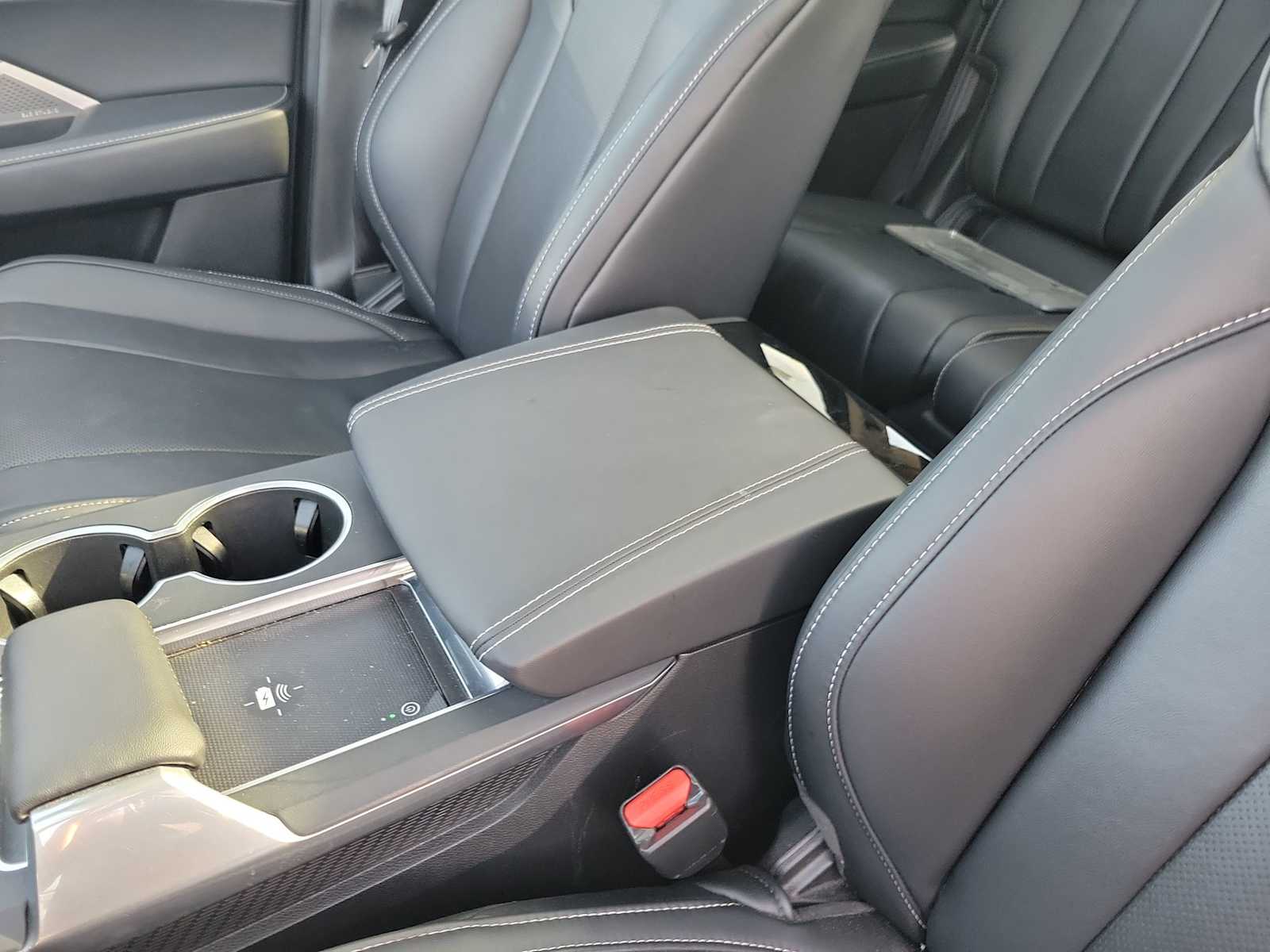 Thumbnail: 2022 Acura MDX - 16