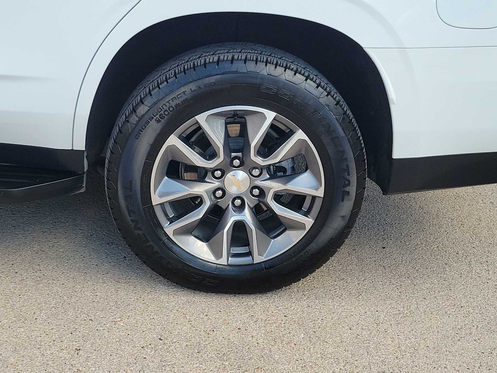 Thumbnail: 2024 Chevrolet Tahoe - 8