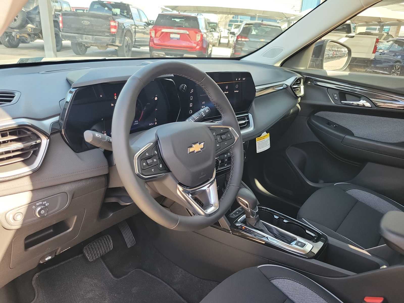 Thumbnail: 2026 Chevrolet TrailBlazer - 2