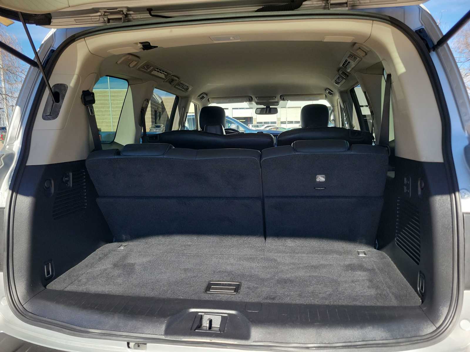 Thumbnail: 2020 Nissan Armada - 19