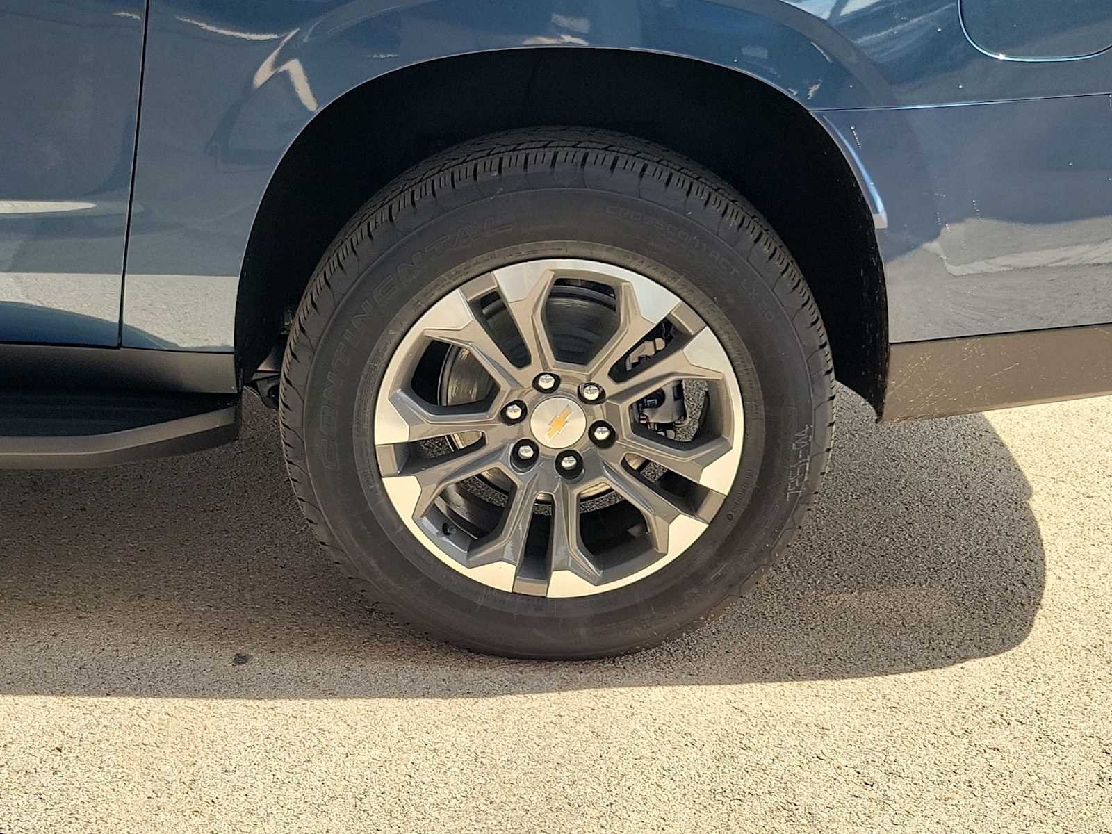 Thumbnail: 2026 Chevrolet Suburban - 8