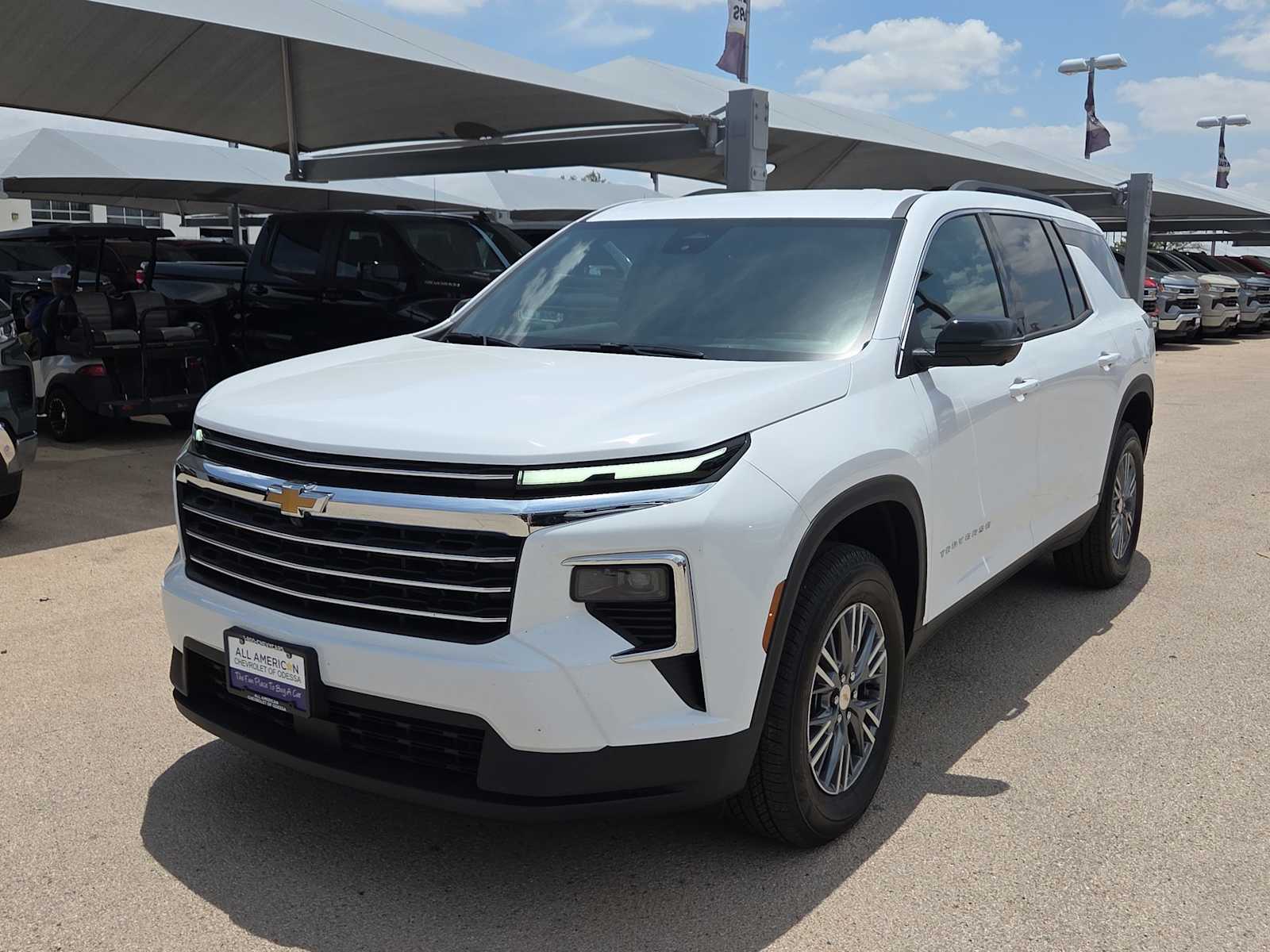 Thumbnail: 2026 Chevrolet Traverse - 4