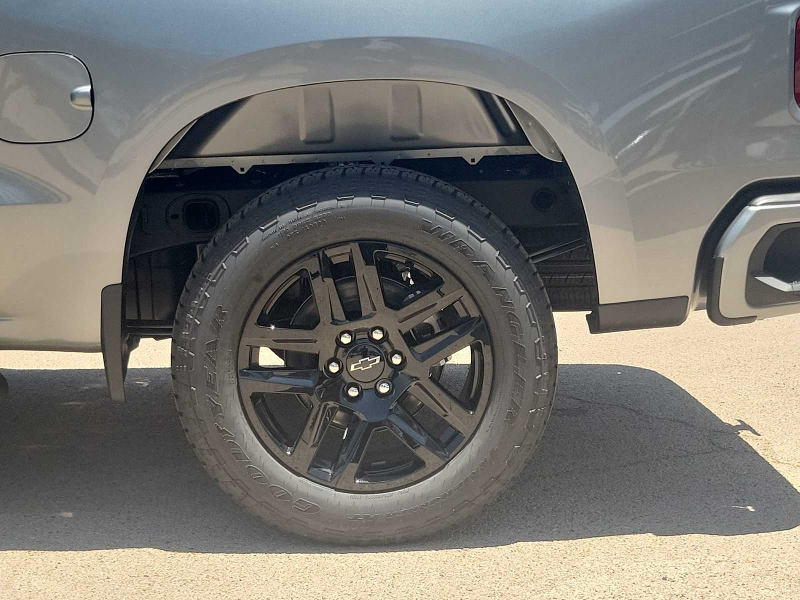 Thumbnail: 2026 Chevrolet Silverado 1500 - 12
