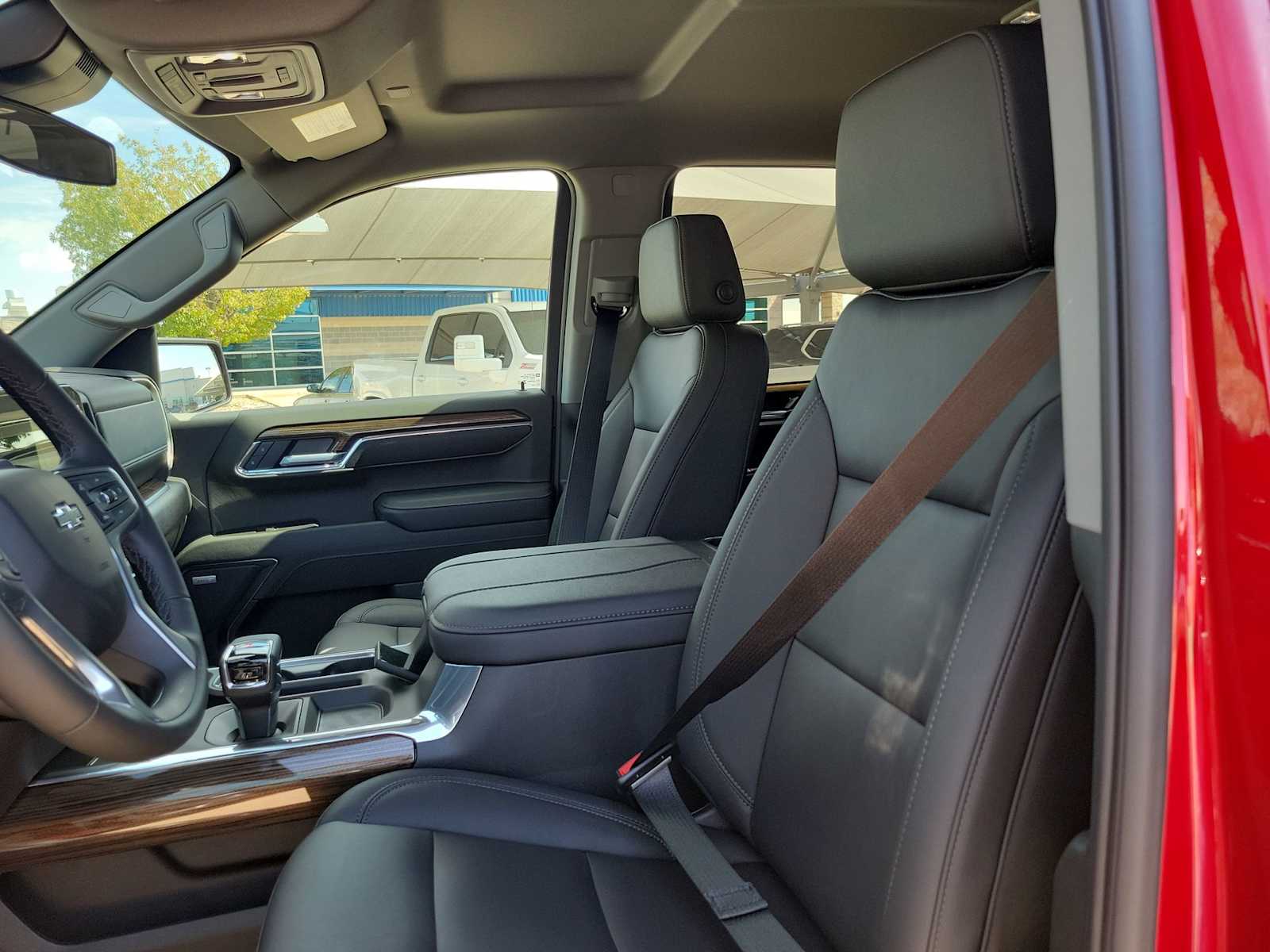 Thumbnail: 2026 Chevrolet Silverado 1500 - 11