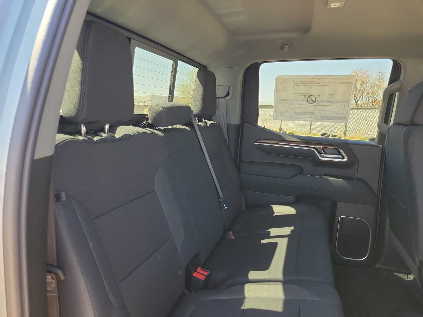 Thumbnail: 2026 Chevrolet Silverado 1500 - 9