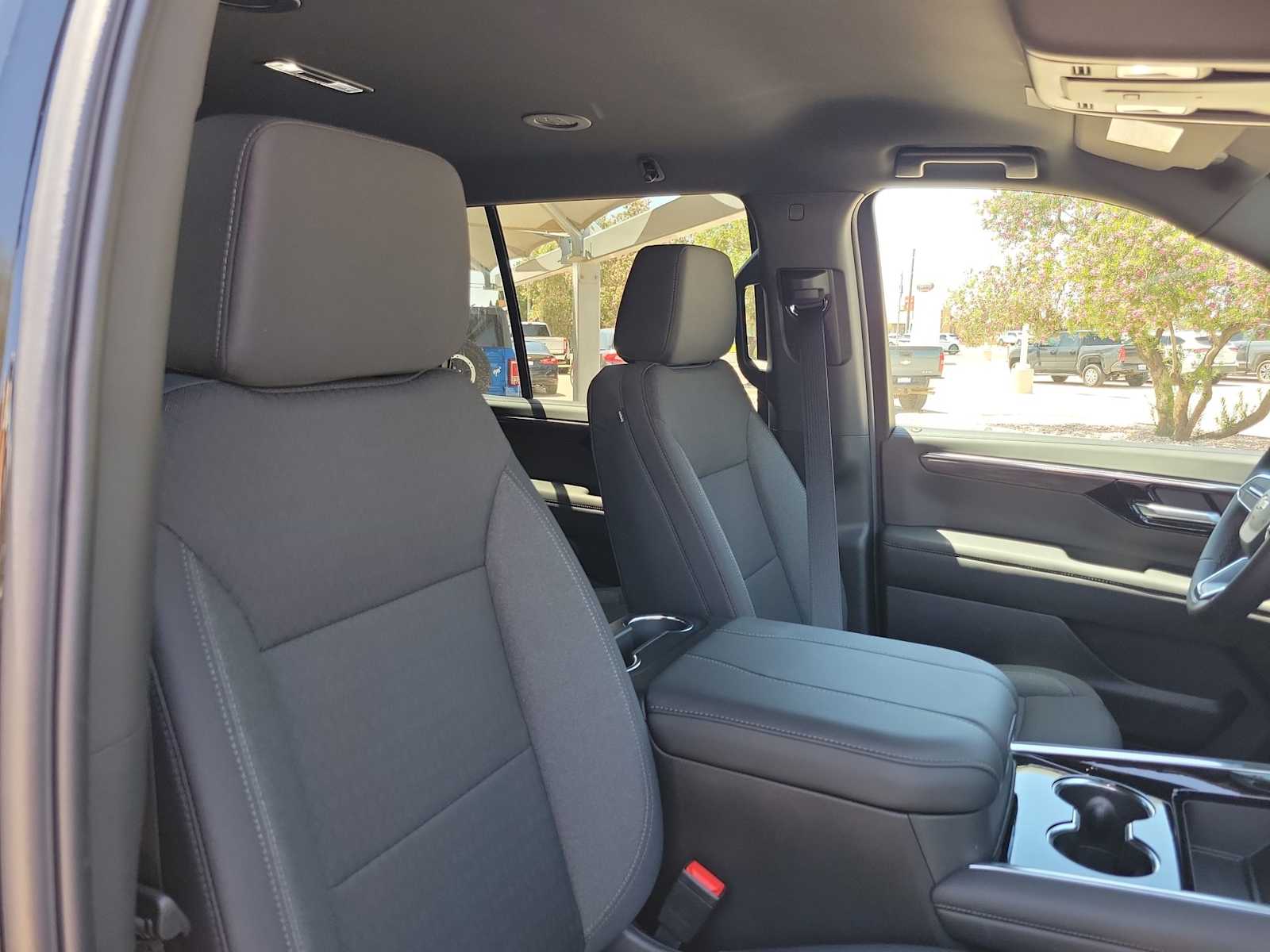 Thumbnail: 2026 Chevrolet Tahoe - 18