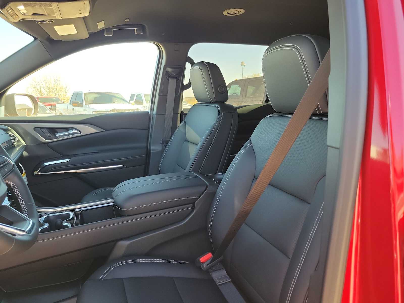 Thumbnail: 2026 Chevrolet Traverse - 11