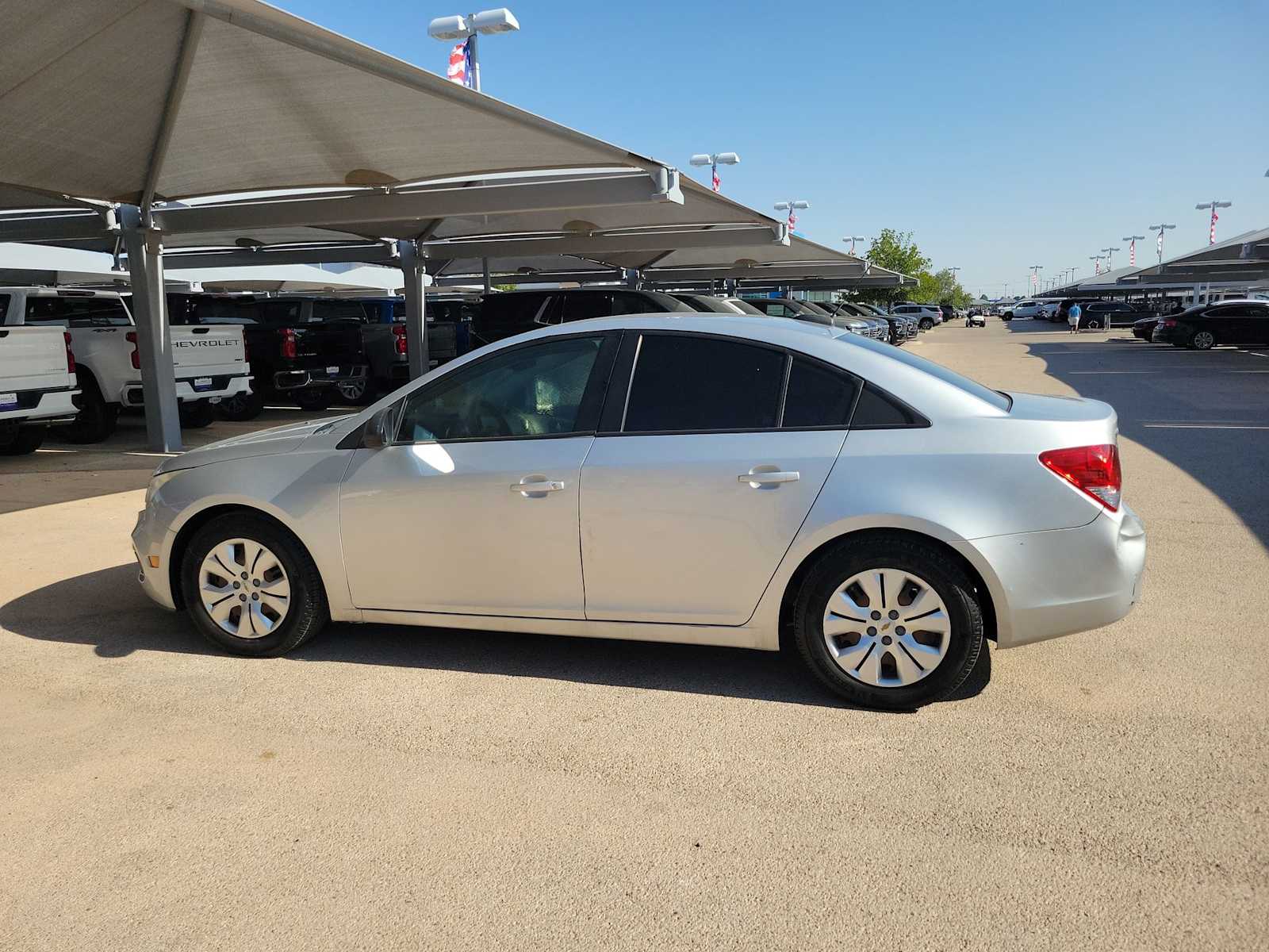 Thumbnail: 2016 Chevrolet Cruze - 3