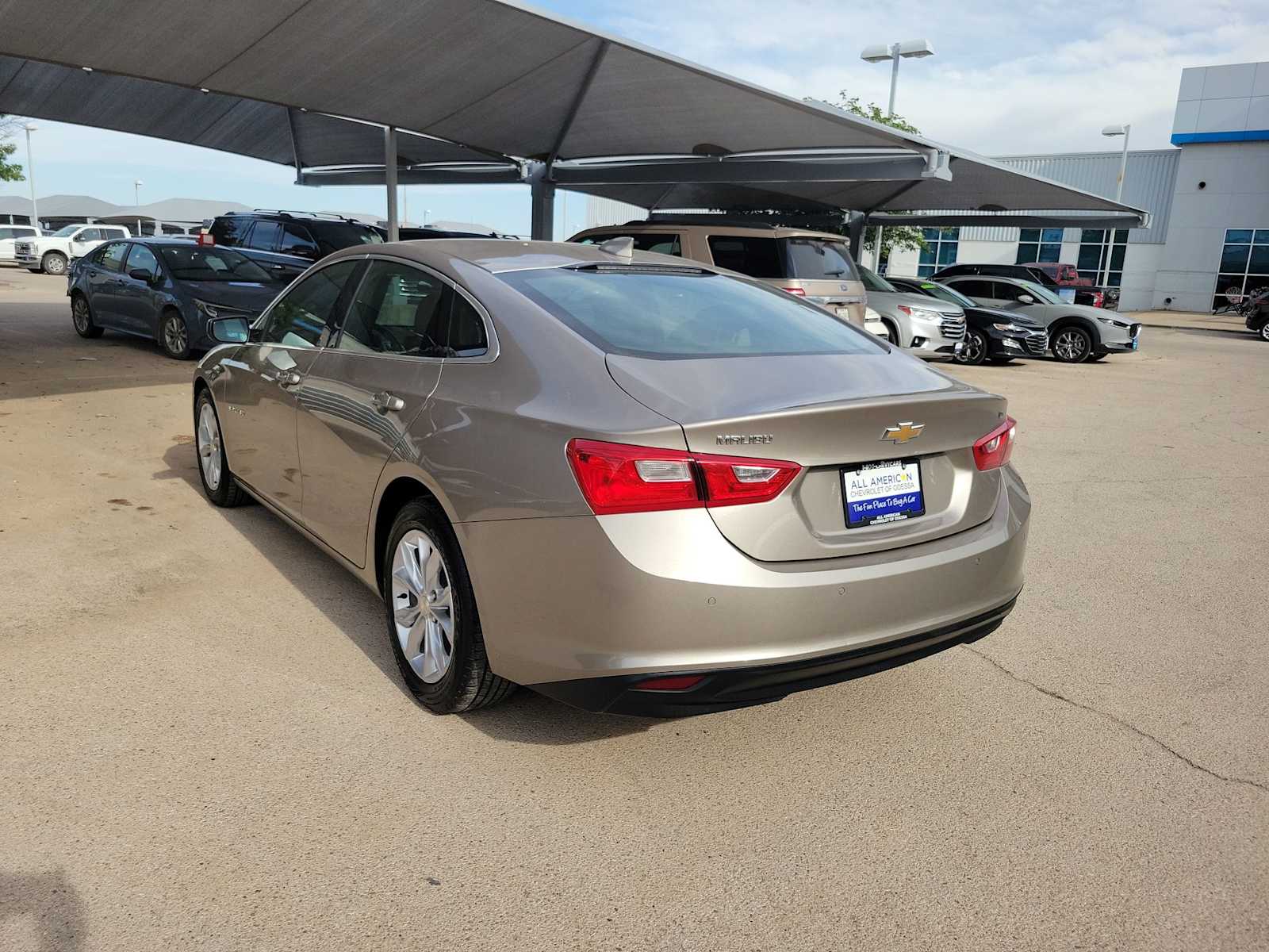 Thumbnail: 2024 Chevrolet Malibu - 6
