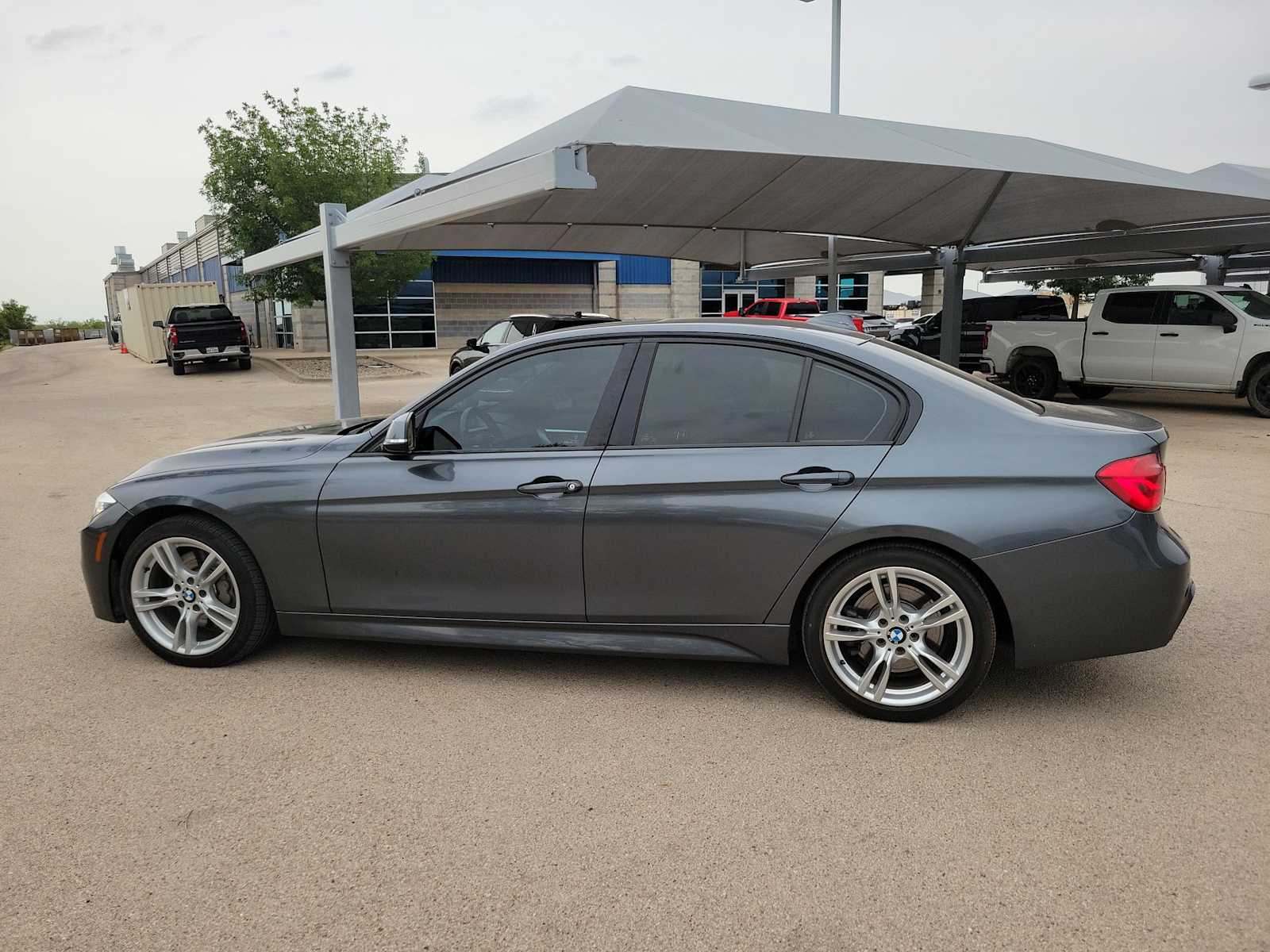 2018 BMW 3 Series 330i 3