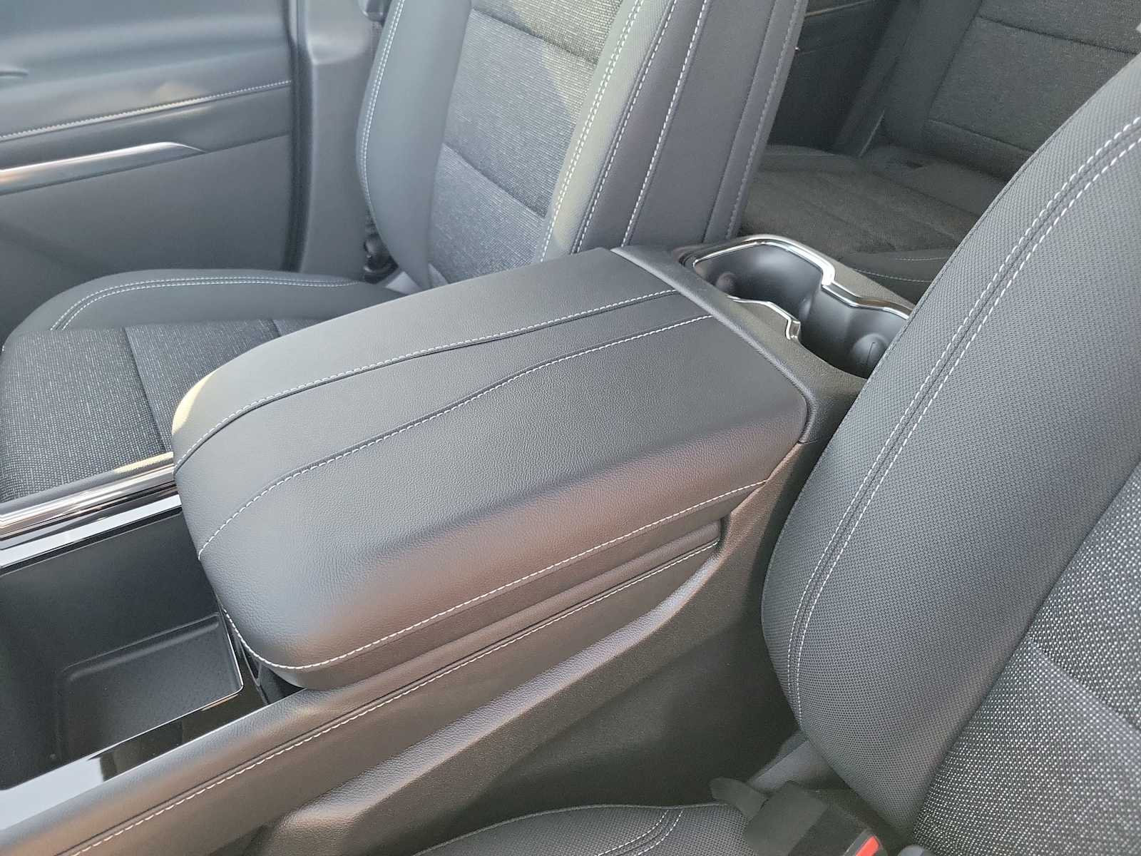 Thumbnail: 2026 Chevrolet Traverse - 16