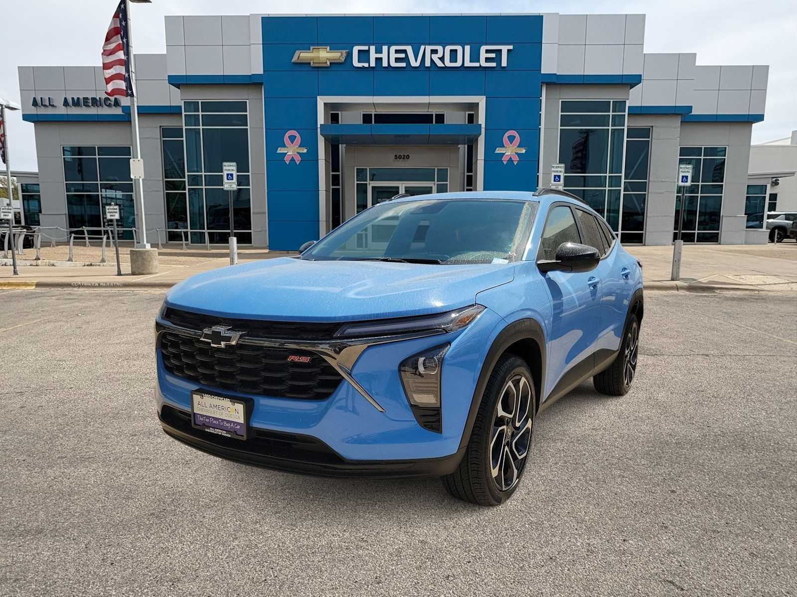 Thumbnail: 2024 Chevrolet Trax - 1