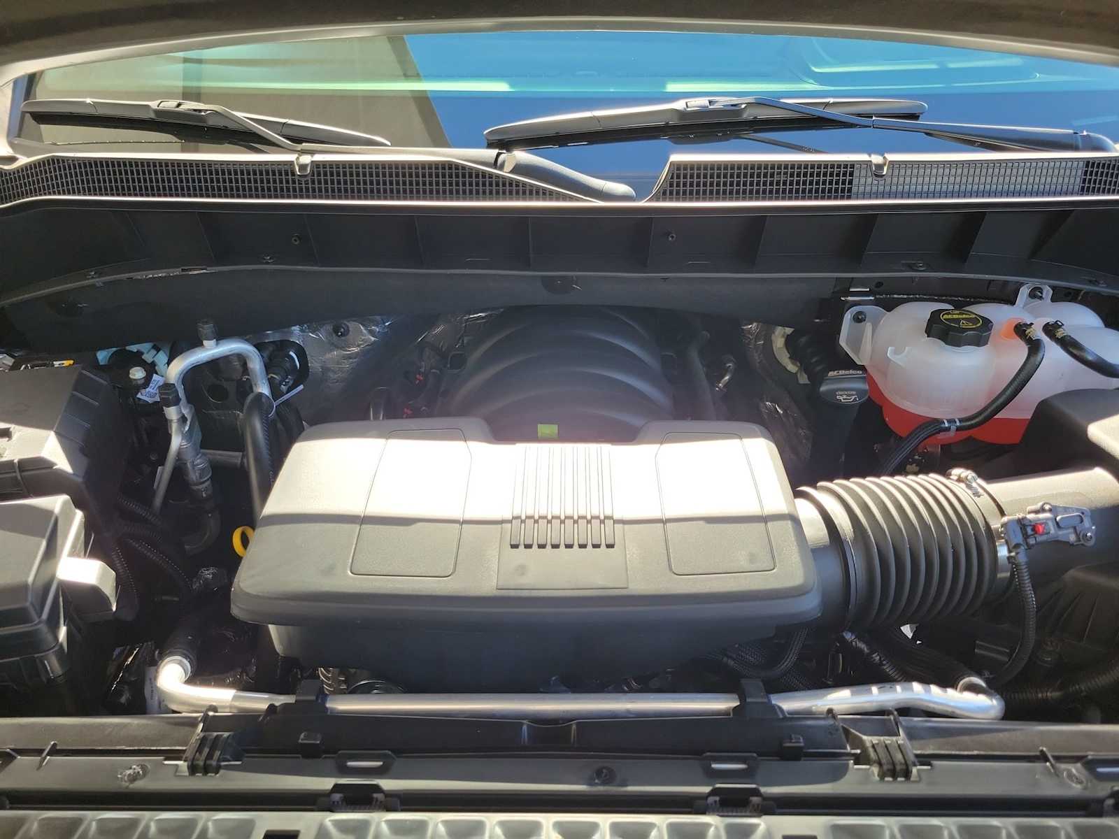 Thumbnail: 2026 Chevrolet Silverado 1500 - 9