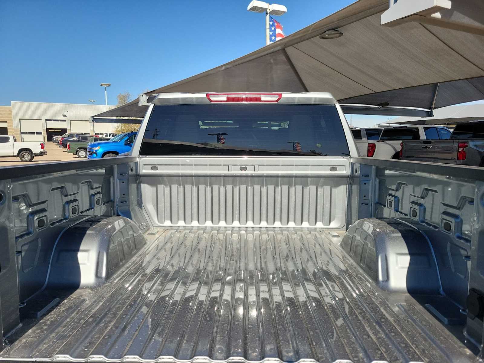 Thumbnail: 2026 Chevrolet Silverado 1500 - 19