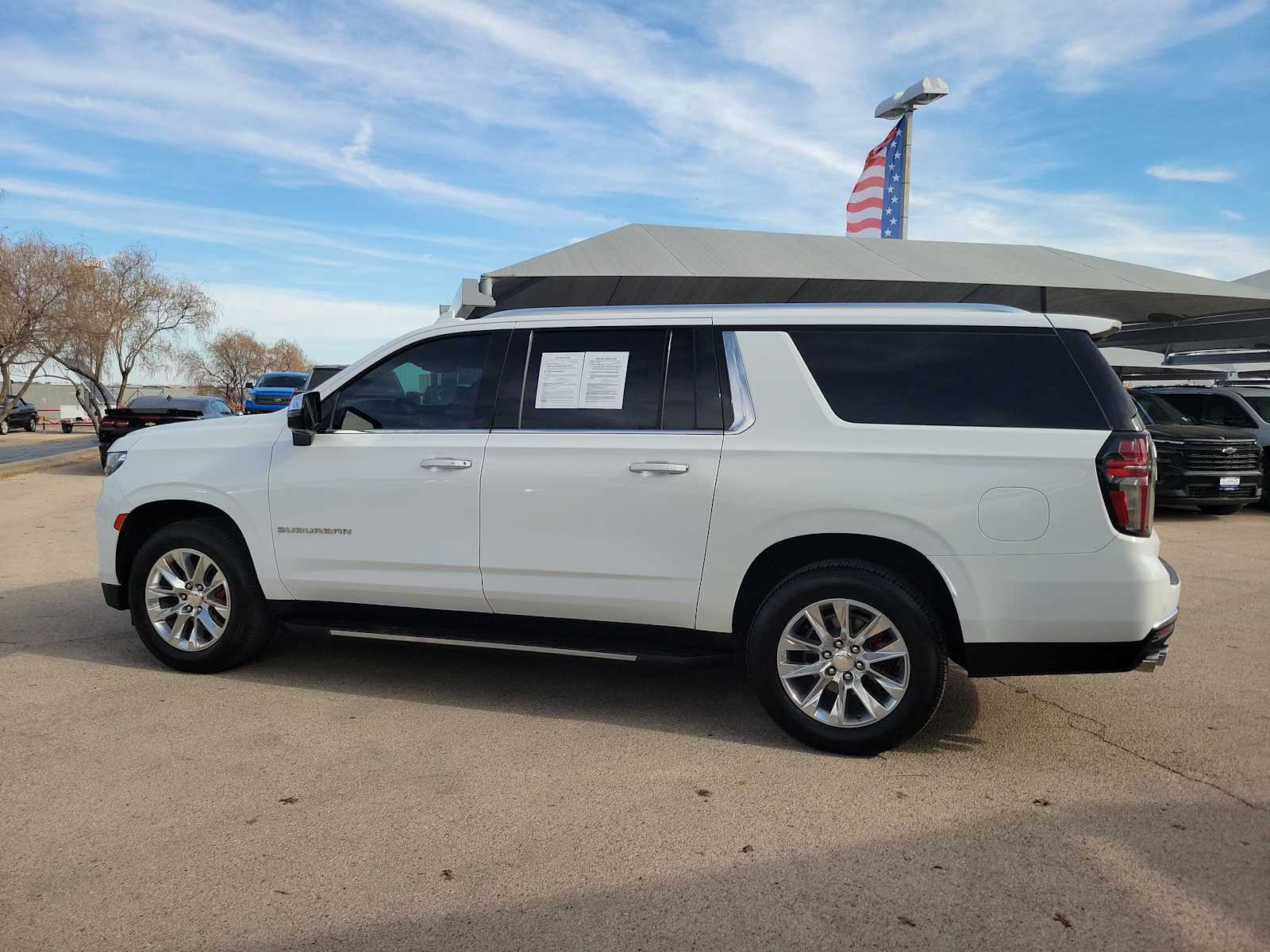 Thumbnail: 2023 Chevrolet Suburban - 3