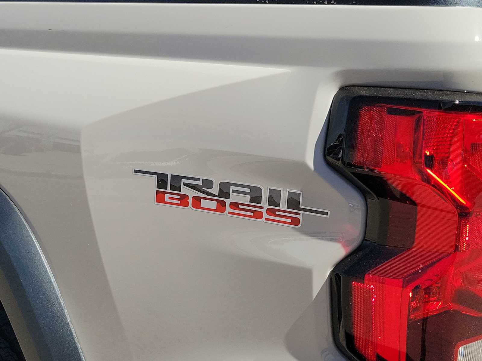 Thumbnail: 2026 Chevrolet Colorado - 3