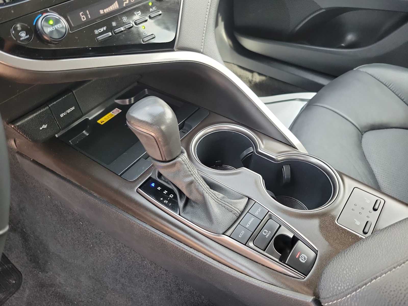 Thumbnail: 2024 Toyota Camry - 17
