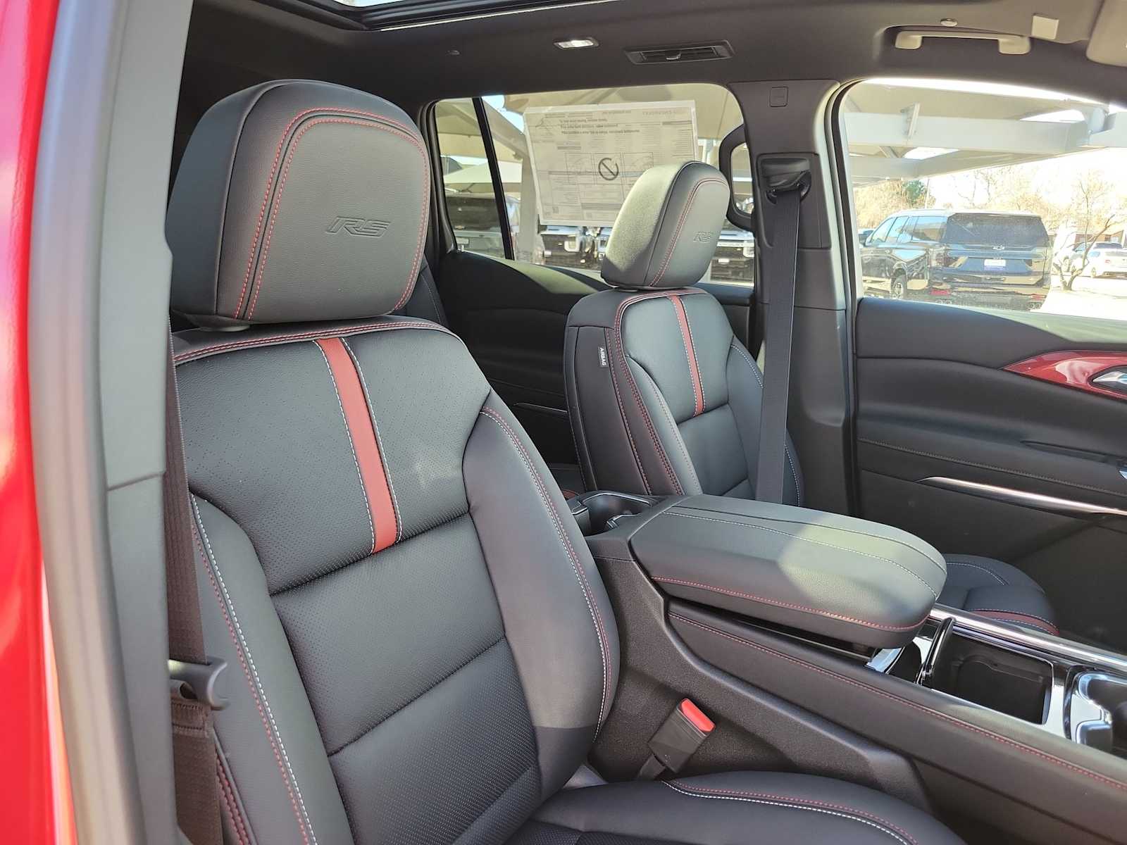 Thumbnail: 2026 Chevrolet Traverse - 14