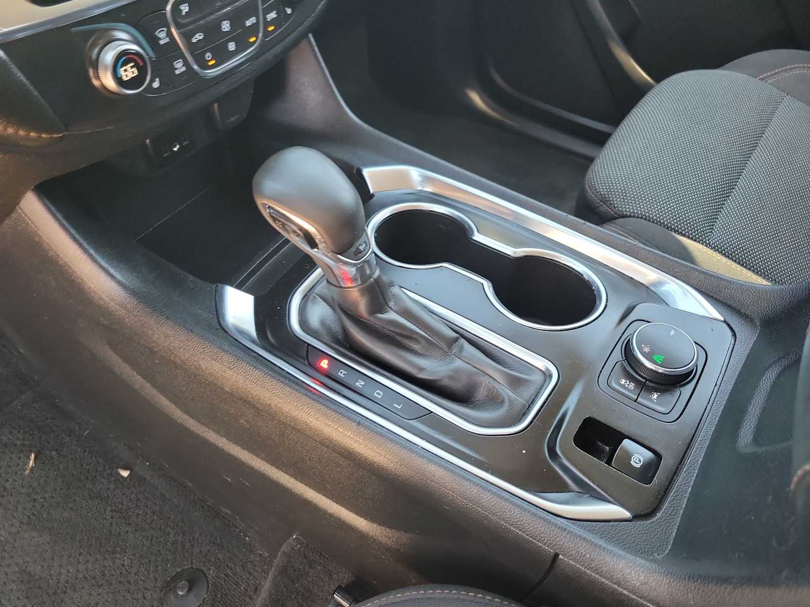 Thumbnail: 2021 Chevrolet Traverse - 17