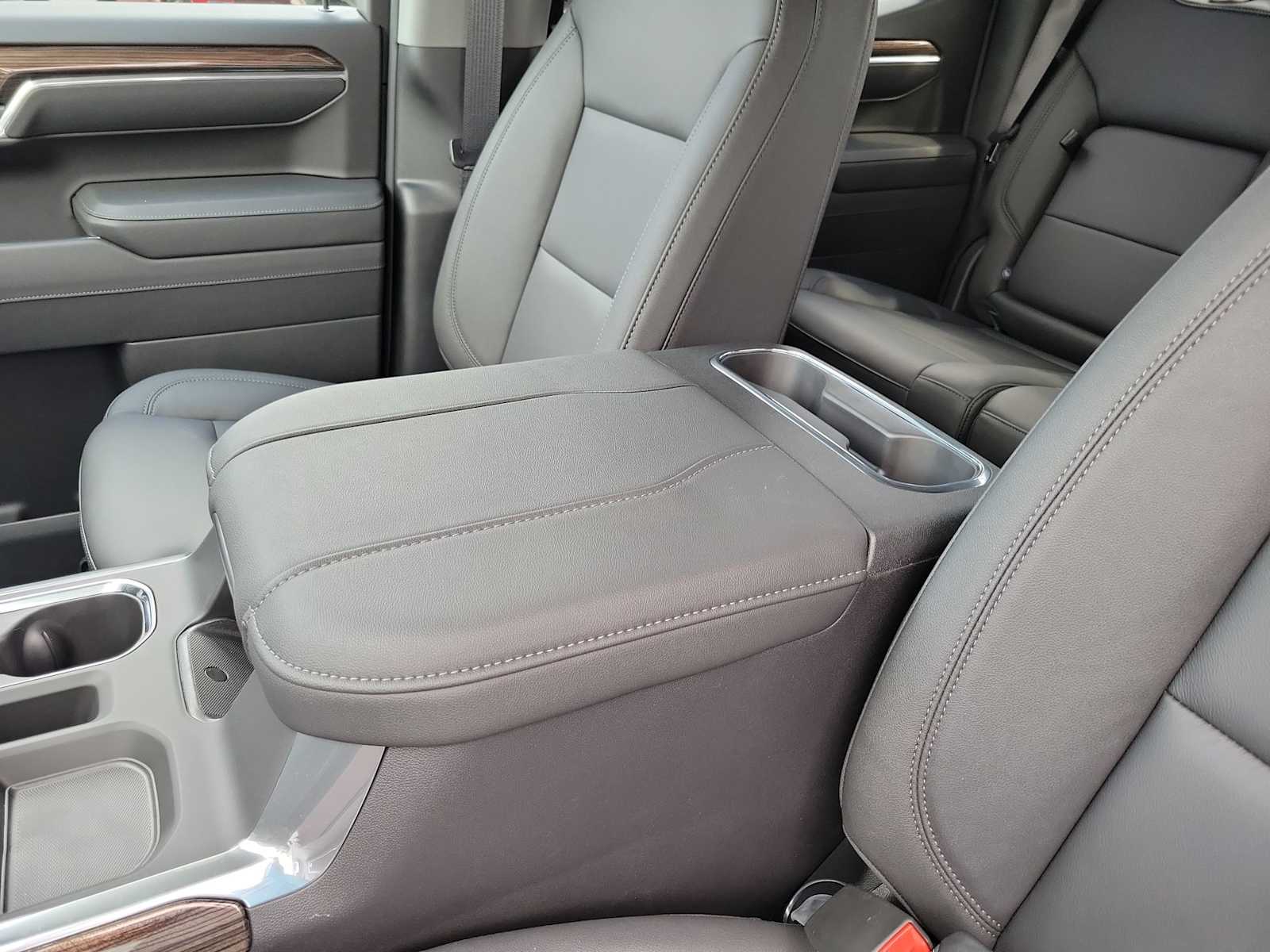 Thumbnail: 2026 Chevrolet Silverado 1500 - 16