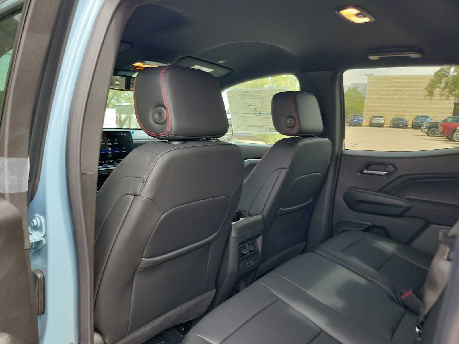 Thumbnail: 2025 Chevrolet Colorado - 12