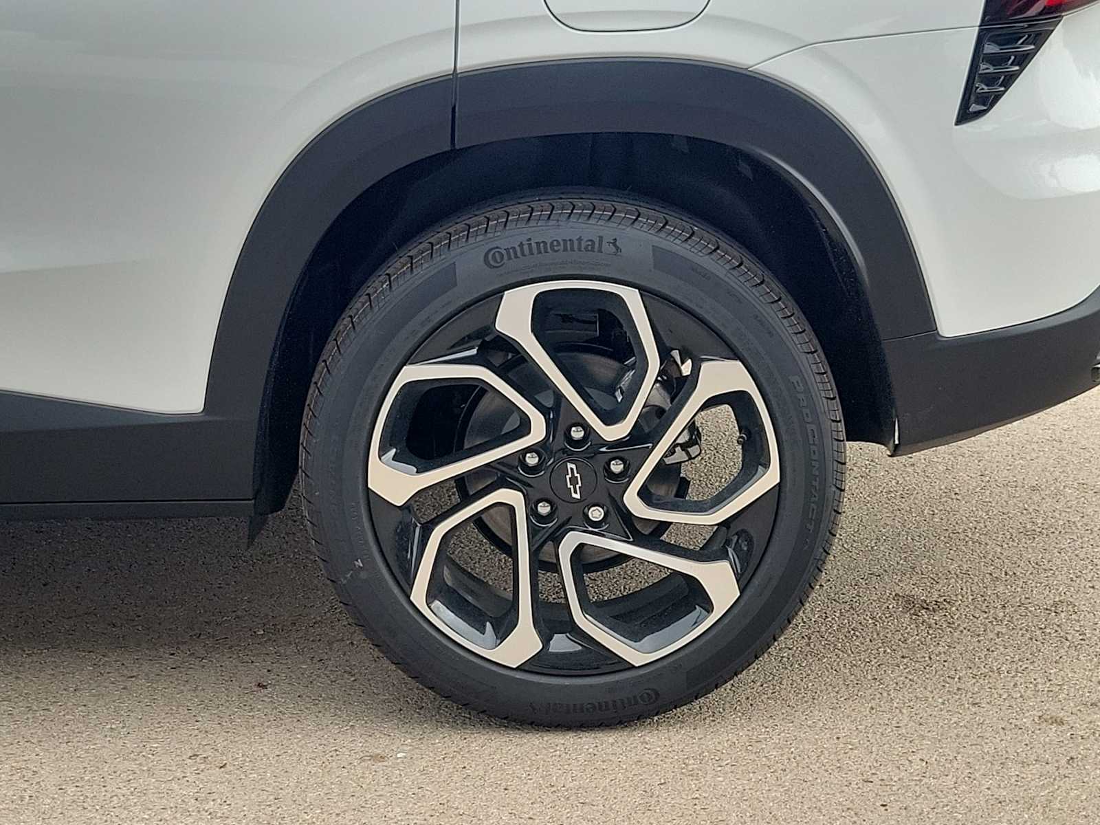 Thumbnail: 2026 Chevrolet Trax - 12
