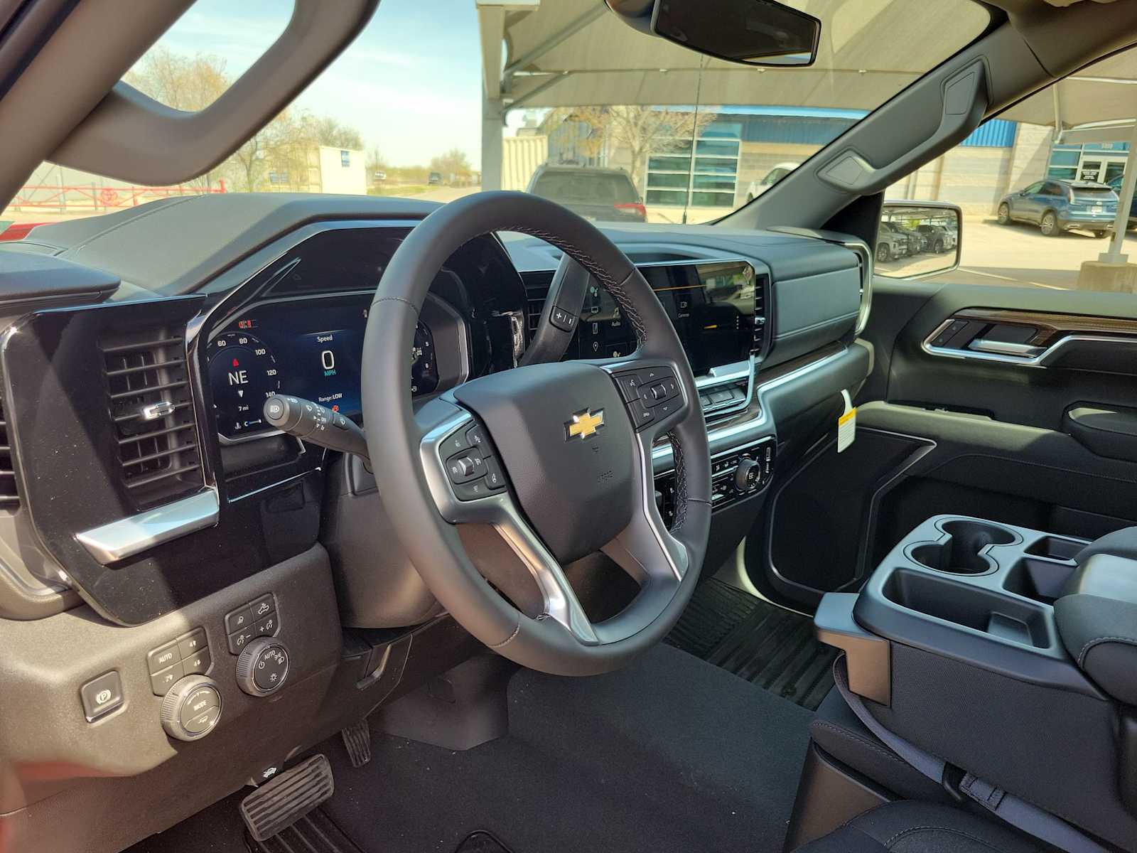 Thumbnail: 2026 Chevrolet Silverado 1500 - 10