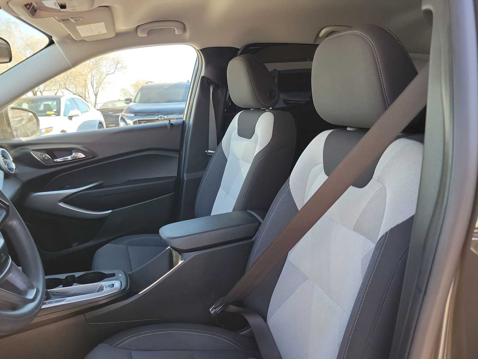 Thumbnail: 2024 Chevrolet Trax - 11