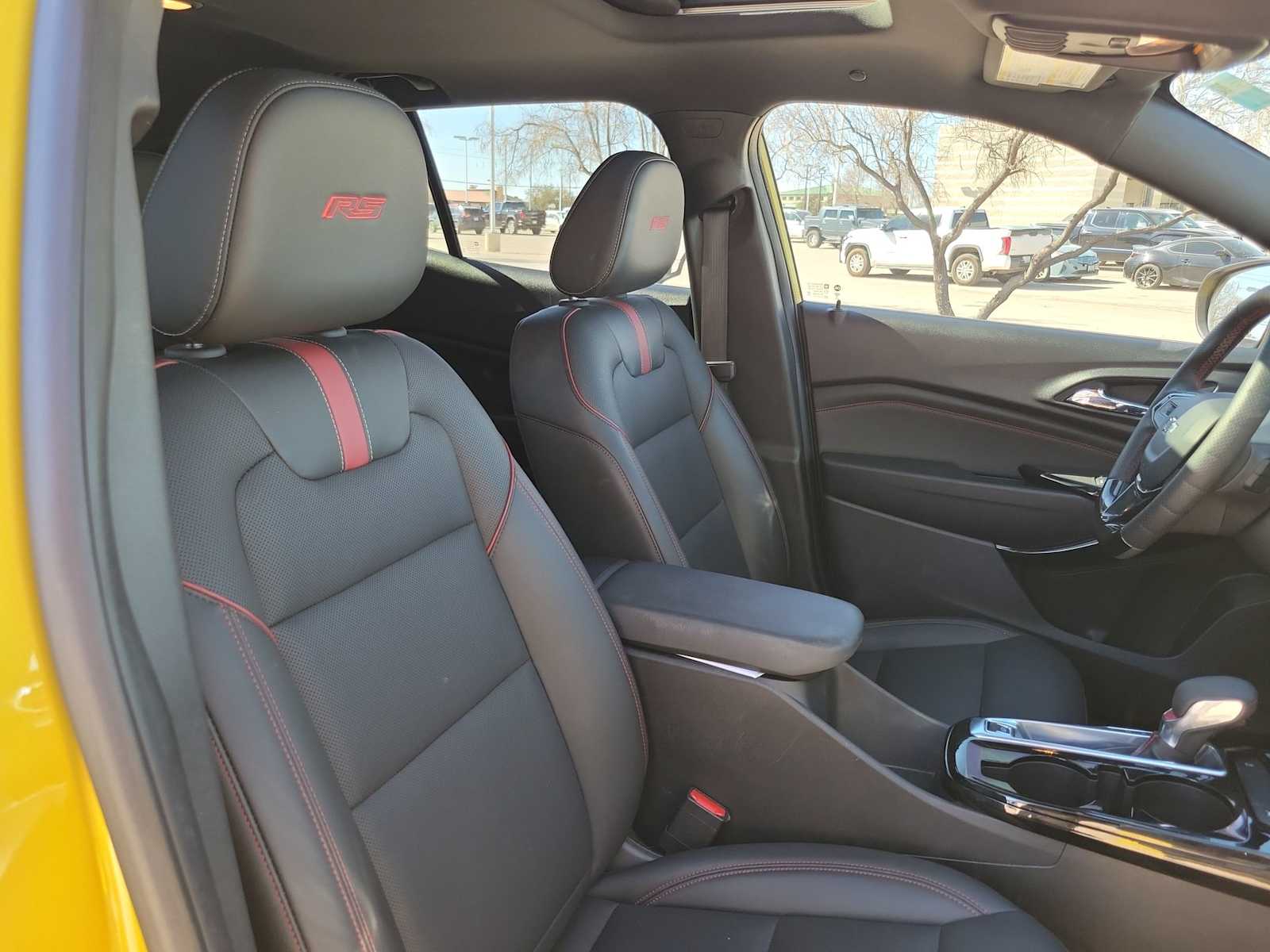 Thumbnail: 2025 Chevrolet Trax - 10