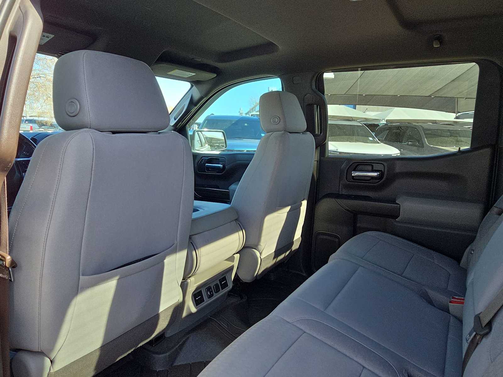 Thumbnail: 2019 Chevrolet Silverado 1500 - 7