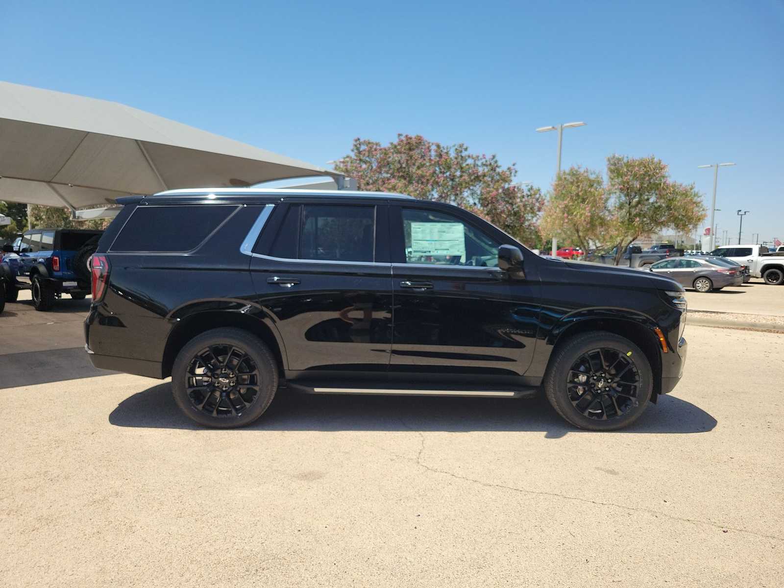 Thumbnail: 2026 Chevrolet Tahoe - 9