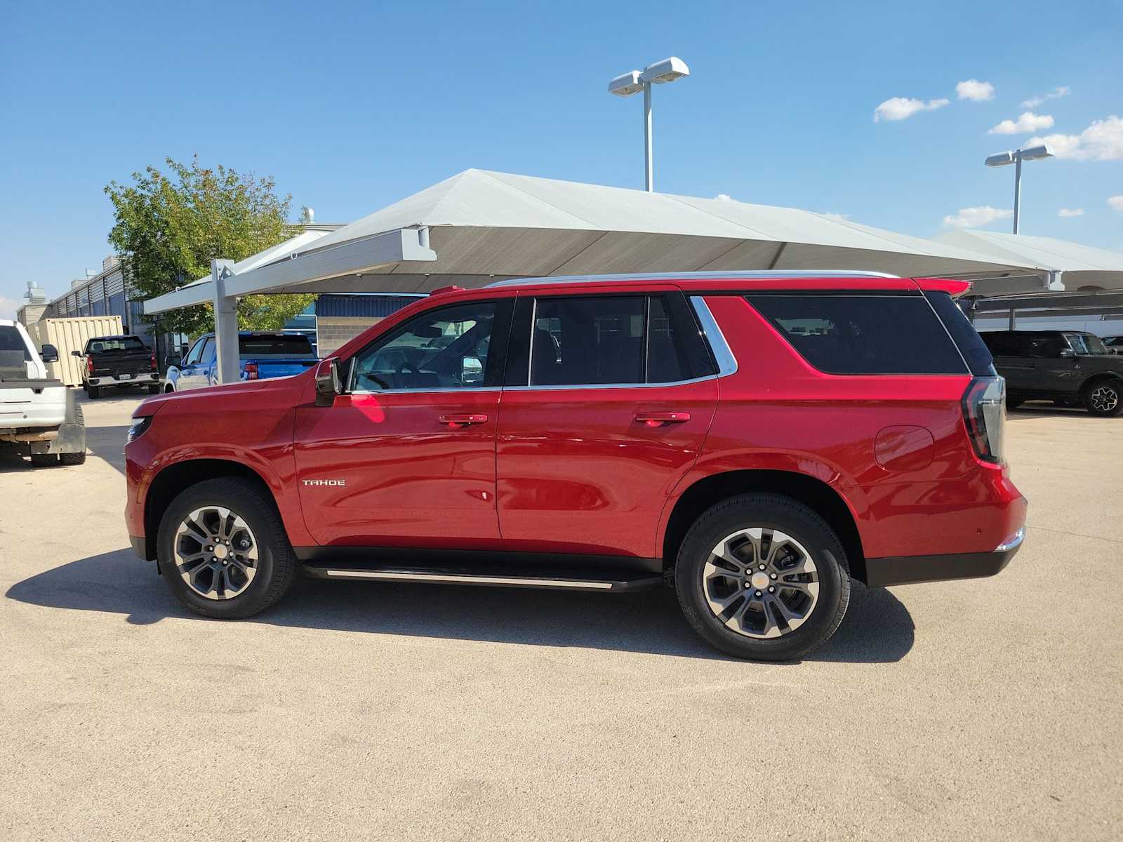 Thumbnail: 2026 Chevrolet Tahoe - 3