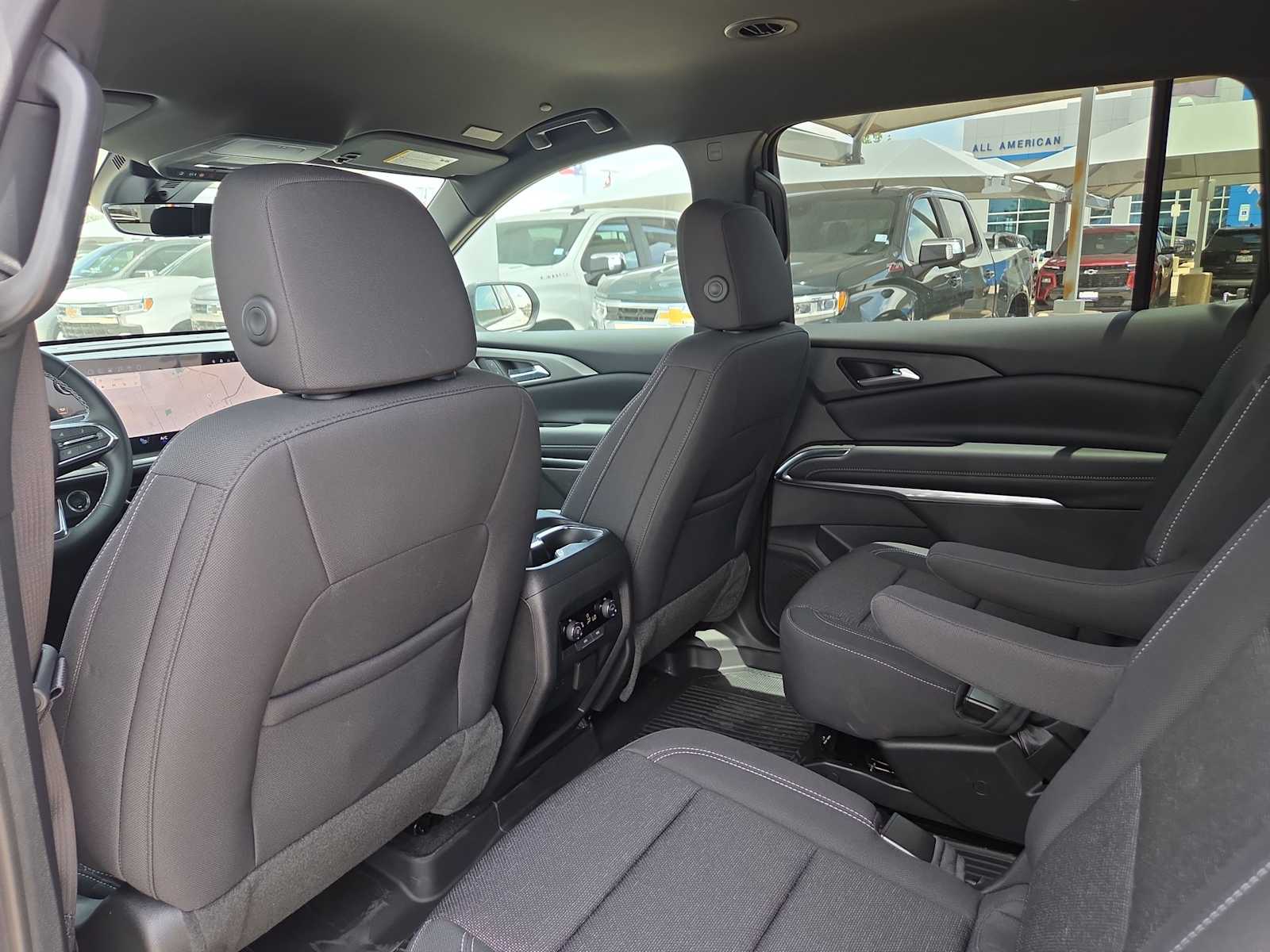 Thumbnail: 2026 Chevrolet Traverse - 16