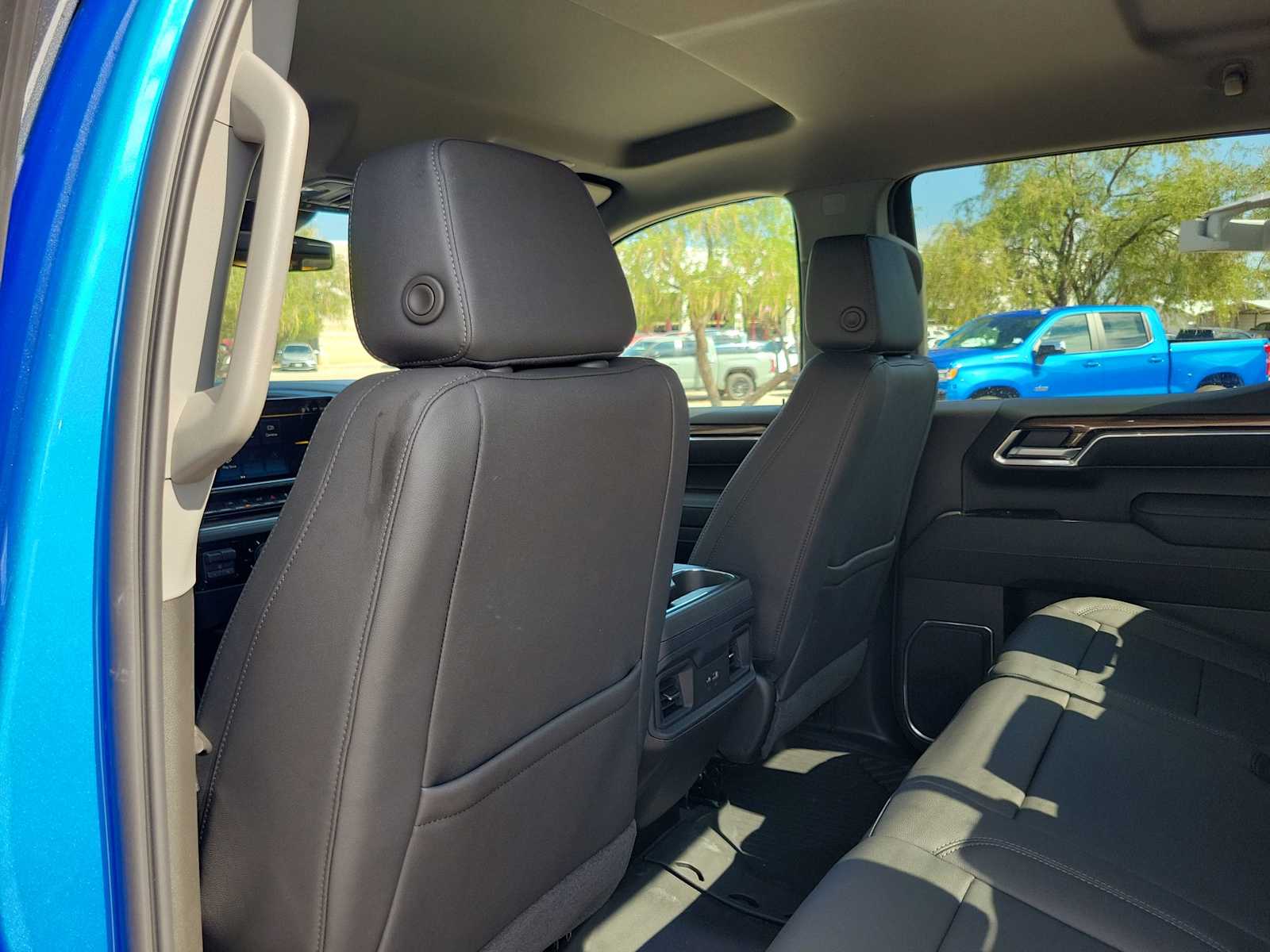 Thumbnail: 2026 Chevrolet Silverado 1500 - 12