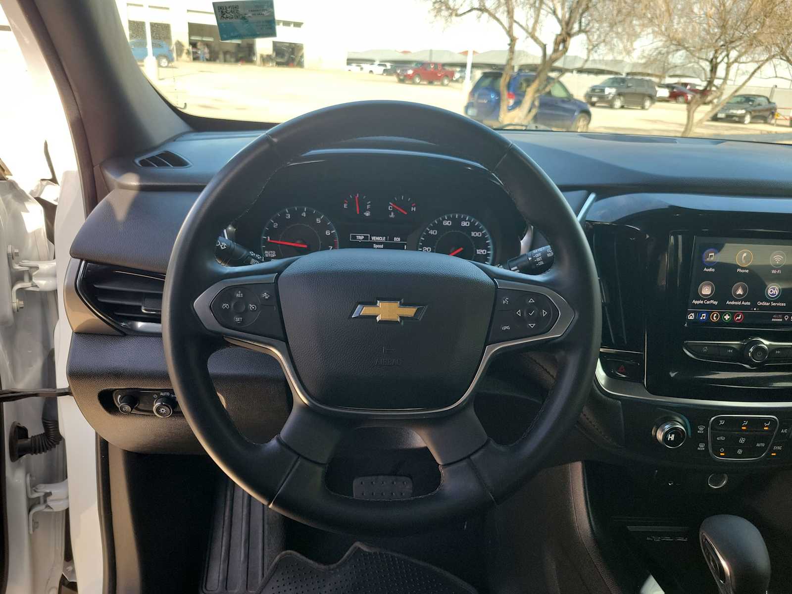 Thumbnail: 2023 Chevrolet Traverse - 15