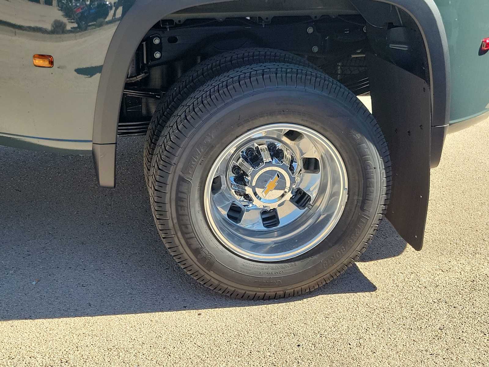 Thumbnail: 2026 Chevrolet Silverado 3500 - 8