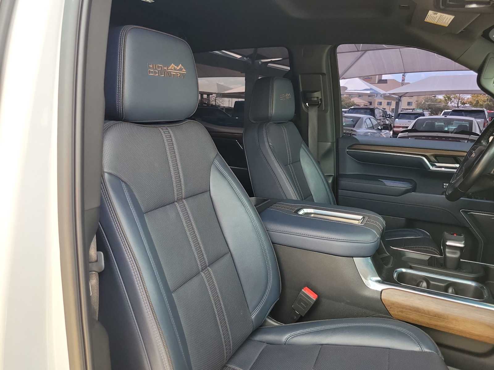 Thumbnail: 2022 Chevrolet Silverado 1500 - 14