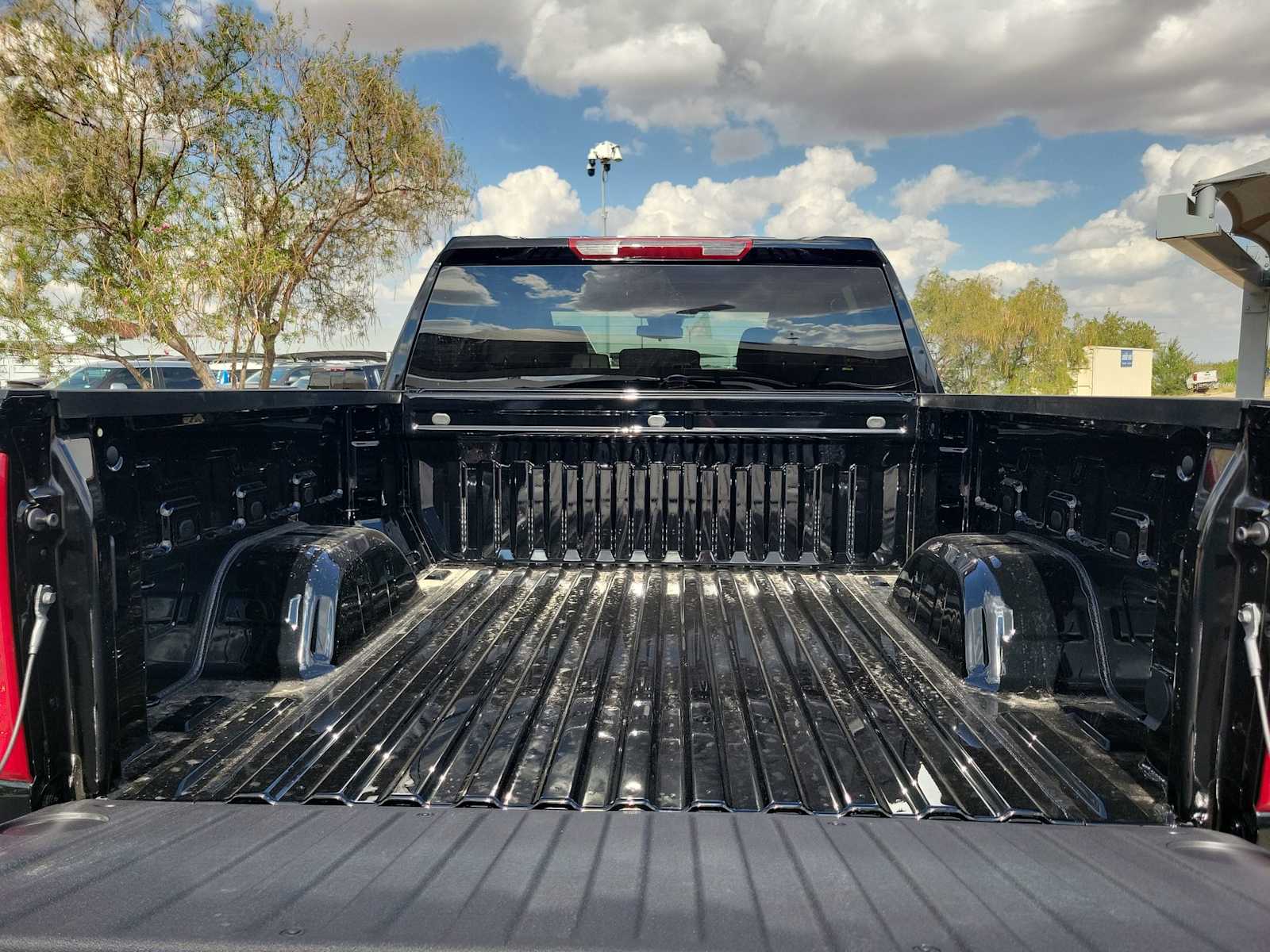 Thumbnail: 2026 Chevrolet Silverado 1500 - 19