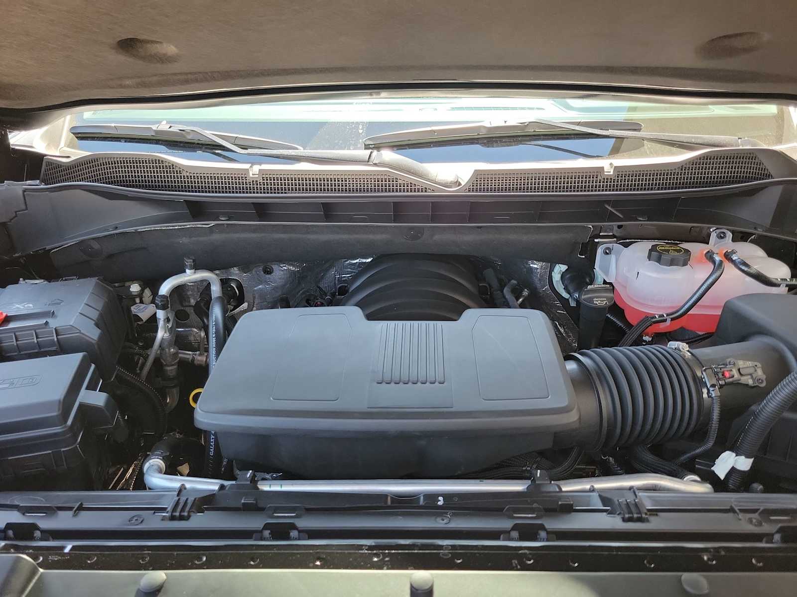 Thumbnail: 2026 Chevrolet Silverado 1500 - 9