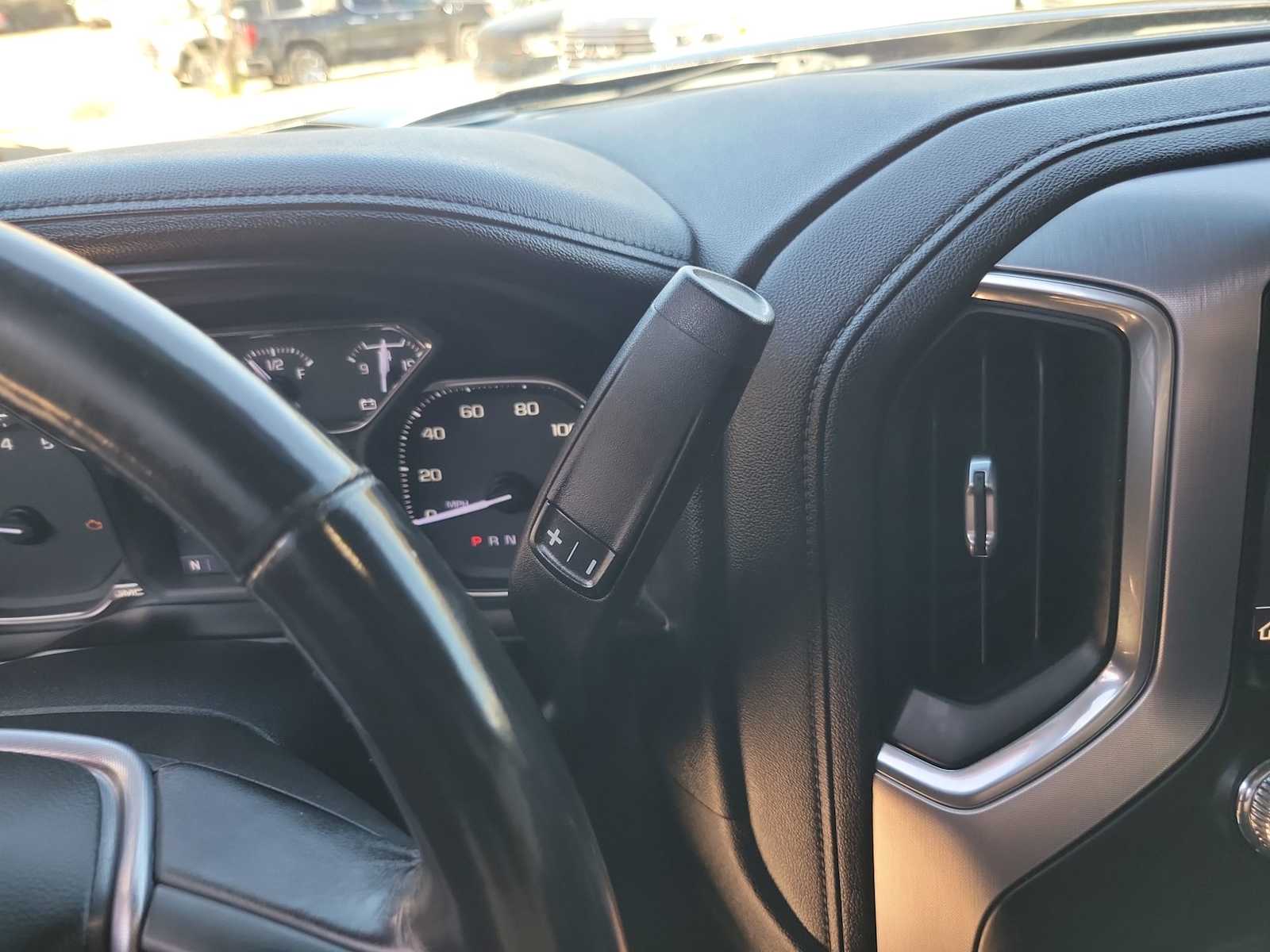 Thumbnail: 2020 GMC Sierra 1500 - 17